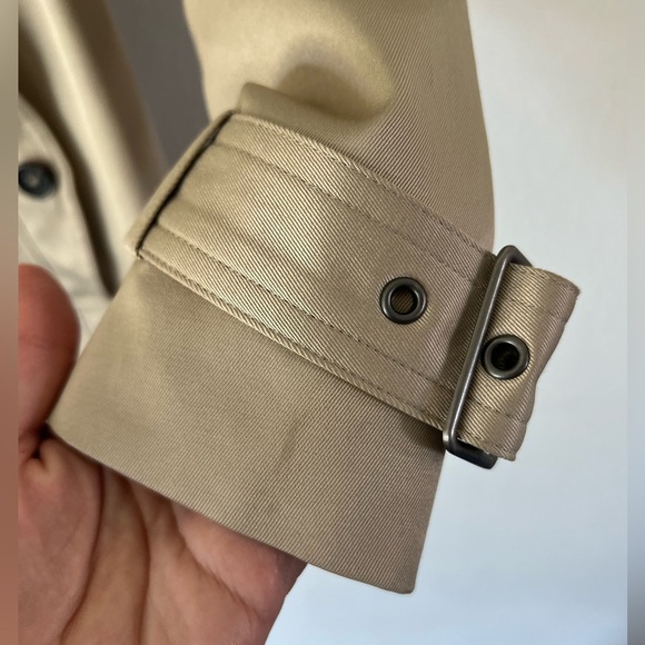 Brooks Brothers Tan With Gray Collar Belted Double Breasted Short Trench Coat - Picture 9 of 12